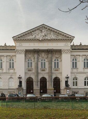 Zachęta - Narodowa Galeria Sztuki z misją